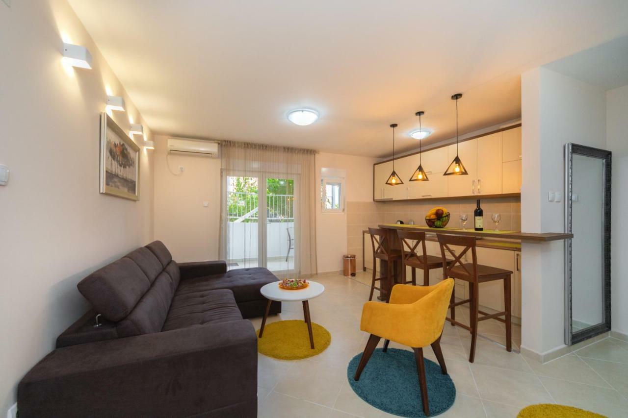 Apartmani Tref Petrovac na moru Exterior foto