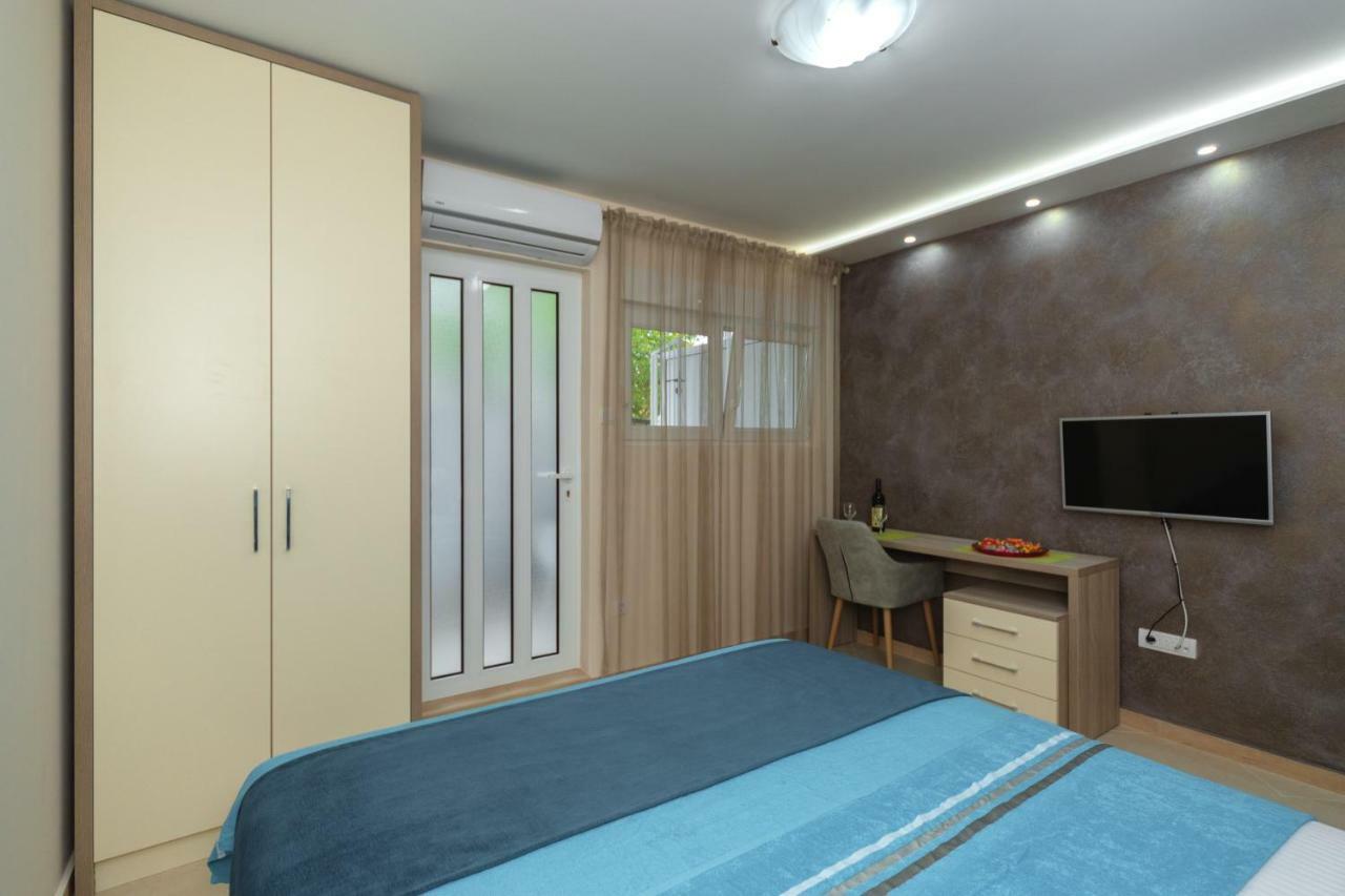 Apartmani Tref Petrovac na moru Exterior foto
