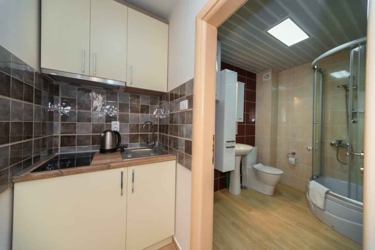 Apartmani Tref Petrovac na moru Exterior foto